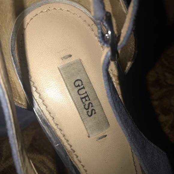 Guess - Picture 4 of 6